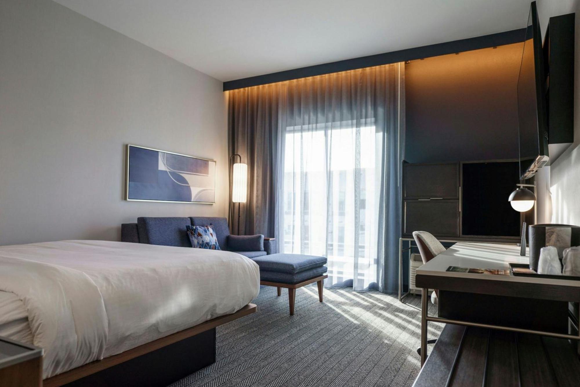 Courtyard By Marriott Indianapolis Фишърс Екстериор снимка